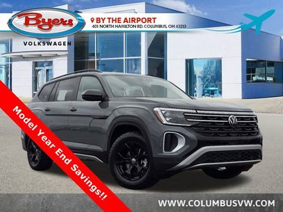 New 2025 Volkswagen Atlas Peak Edition SE
