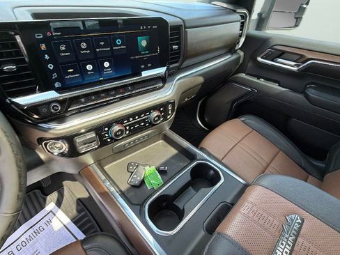 Used 2024 Chevrolet Silverado 3500 High Country w/ High Country Premium Package AWD/4WD image 20