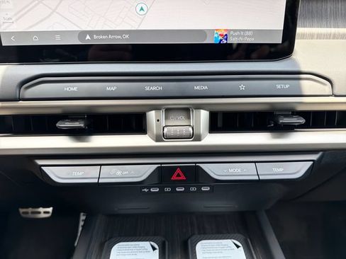 New 2027 Kia Telluride SX Prestige AWD/4WD image 14