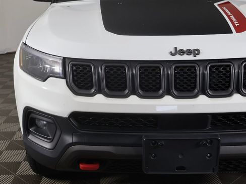 Used 2023 Jeep Compass Trailhawk AWD/4WD image 11