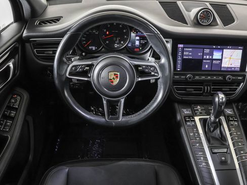 Used 2021 Porsche Macan image 37