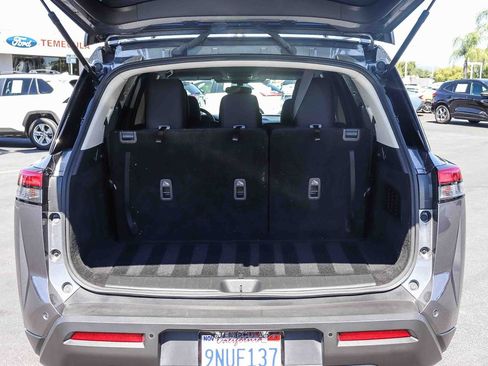 Used 2024 Nissan Pathfinder SV FWD image 27