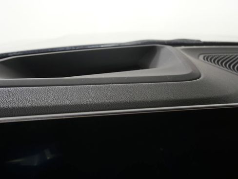 Certified 2025 BMW 330i Sedan image 24