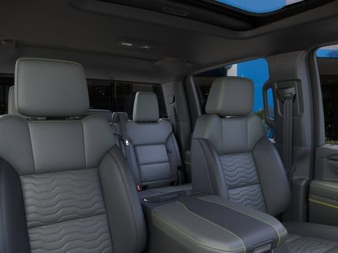 New 2026 Chevrolet Silverado 2500 ZR2 AWD/4WD image 25