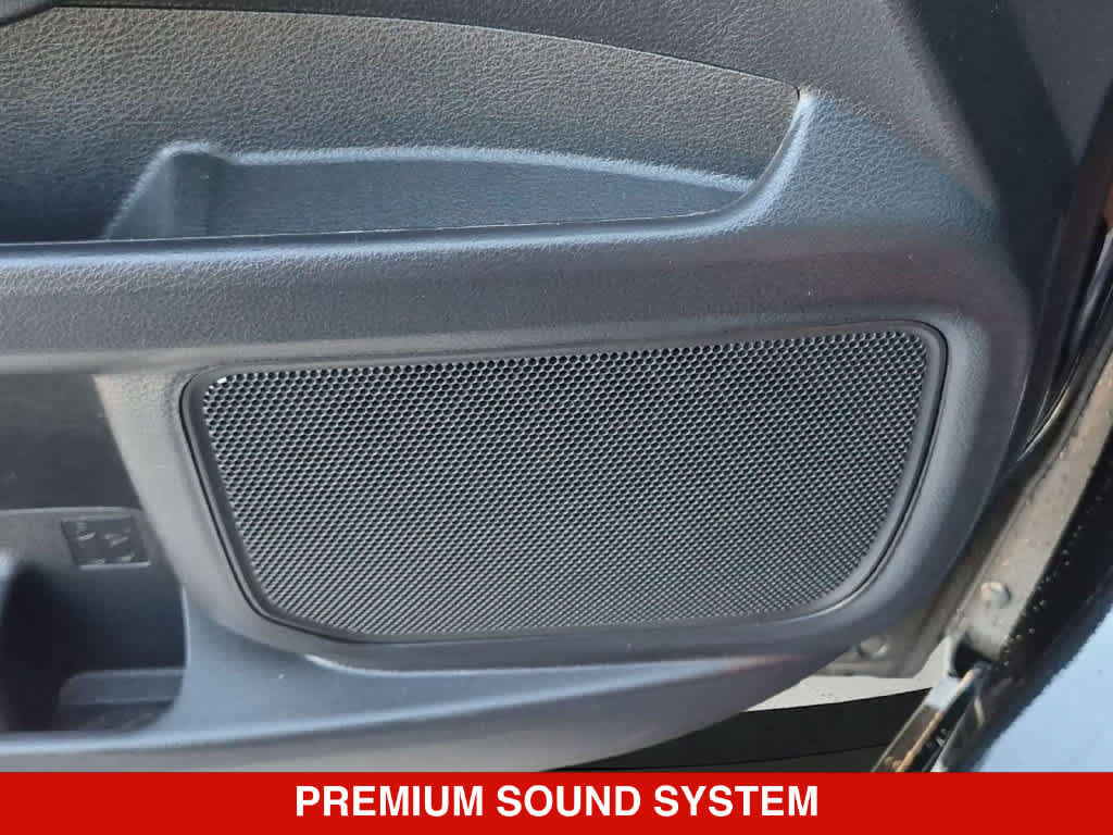 Used 2025 Toyota Sienna XLE Woodland Edition AWD/4WD image 30