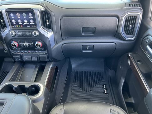 Used 2020 GMC Sierra 1500 SLT w/ SLT Convenience Package AWD/4WD image 32
