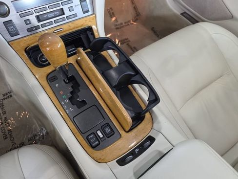 Used 2002 Lexus SC 430 Convertible RWD image 28