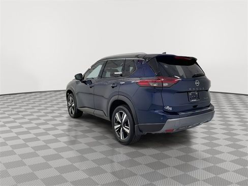 Certified 2024 Nissan Rogue SL image 8