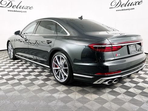 Used 2022 Audi S8 w/ S8 Executive Package image 4