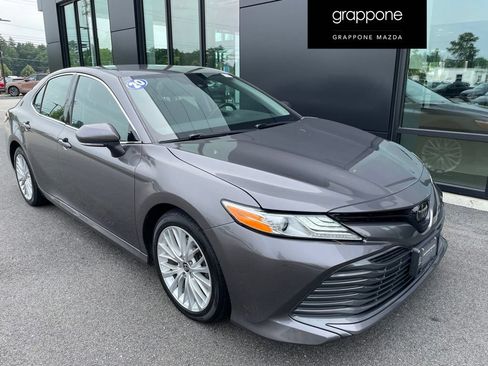 Used 2020 Toyota Camry XLE AWD/4WD image 1