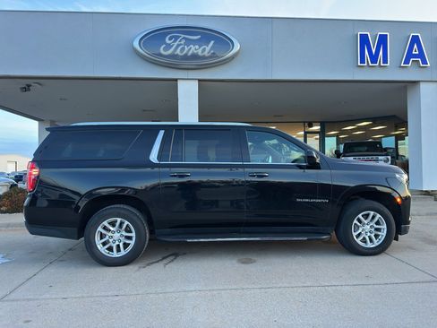 Used 2023 Chevrolet Suburban LT image 7
