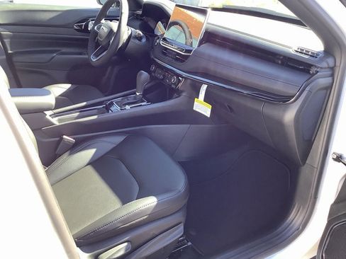 New 2026 Jeep Compass Limited image 35