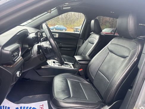 Used 2020 Ford Explorer Limited image 13