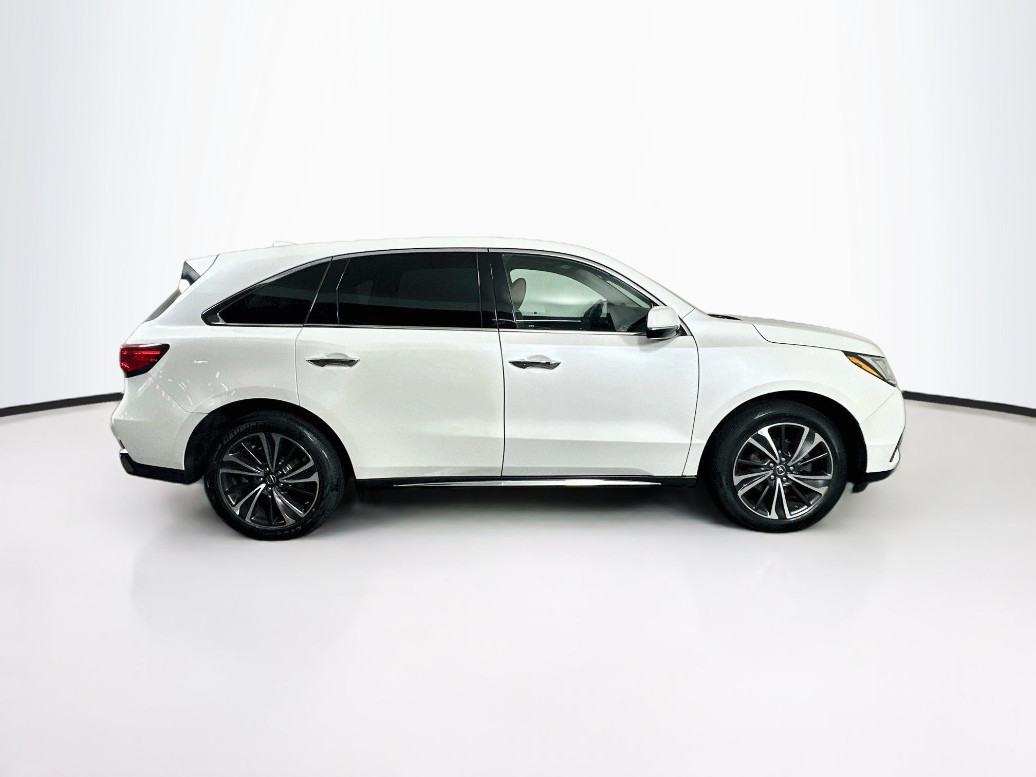 Used 2020 Acura MDX w/ Technology Package AWD/4WD image 10