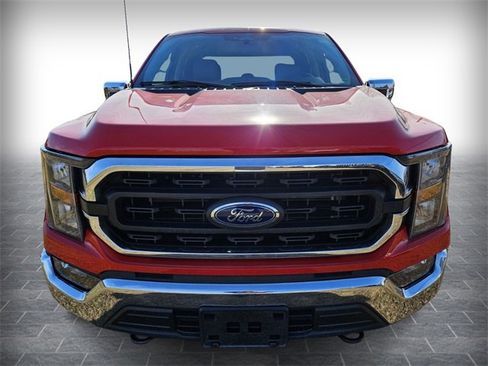 Used 2023 Ford F150 XLT image 2