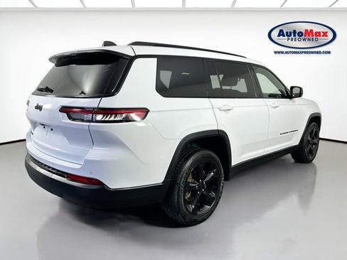 Used 2023 Jeep Grand Cherokee L Altitude image 2