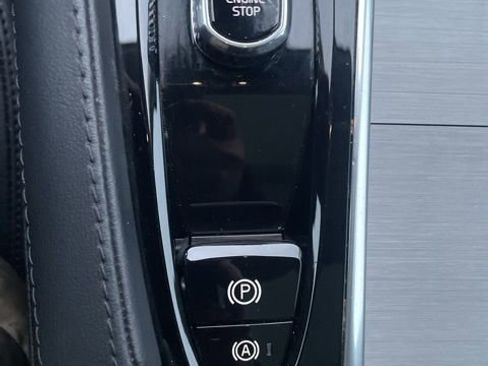 Certified 2024 Volvo XC90 B5 Core image 26