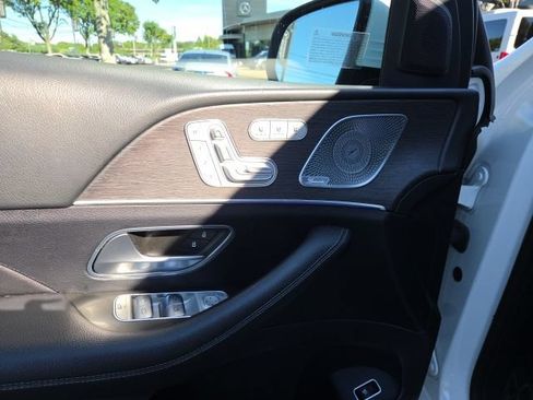 Used 2021 Mercedes-Benz GLS 450 4MATIC image 5