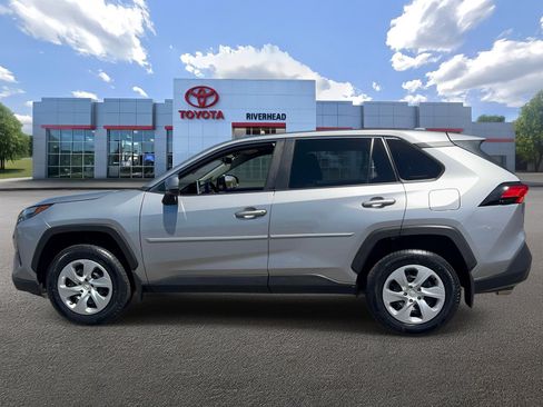 Certified 2023 Toyota RAV4 LE AWD/4WD image 4