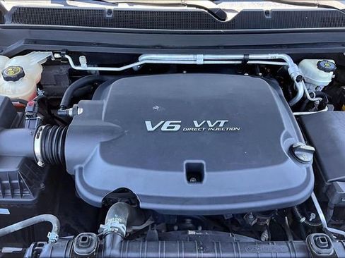 Used 2018 Chevrolet Colorado Z71 AWD/4WD image 32