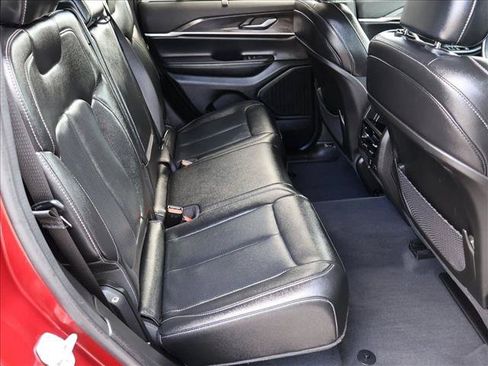 Used 2023 Jeep Grand Cherokee Limited w/ Luxury Tech Group II AWD/4WD image 26