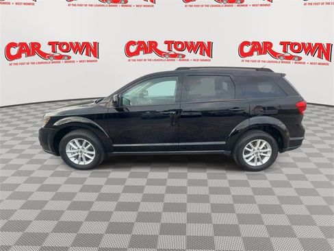 Used 2019 Dodge Journey SE image 5