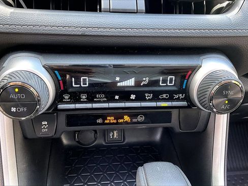 Used 2025 Toyota RAV4 XLE w/ Convenience Package AWD/4WD image 25