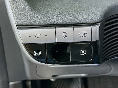 Used 2024 Hyundai Ioniq 5 SEL image 16