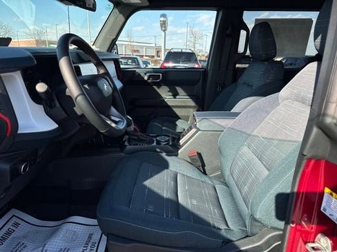 New 2025 Ford Bronco Heritage Edition image 9