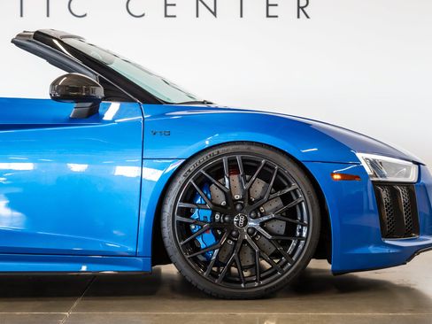 Used 2018 Audi R8 V10 plus AWD/4WD image 15