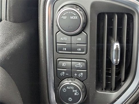 Certified 2022 Chevrolet Silverado 1500 RST w/ Rally Edition image 23