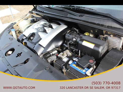 Used 2007 Hyundai Entourage GLS image 9