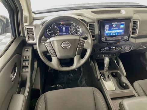 Used 2024 Nissan Frontier SV w/ SV Convenience Package RWD image 22