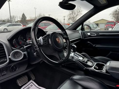 Used 2012 Porsche Cayenne S AWD/4WD image 9