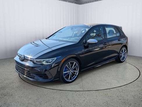 Used 2024 Volkswagen Golf R image 4