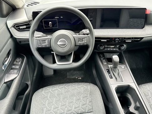 New 2026 Nissan Kicks SV w/ SV Premium Package image 17