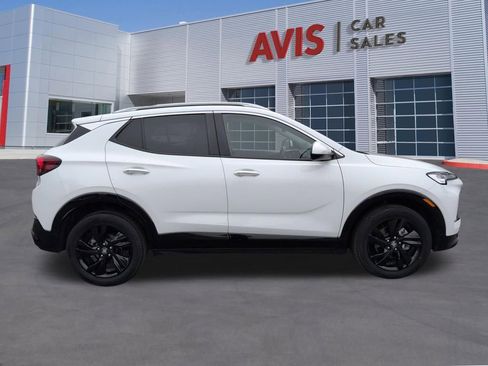 Used 2024 Buick Encore GX Sport Touring AWD/4WD image 5