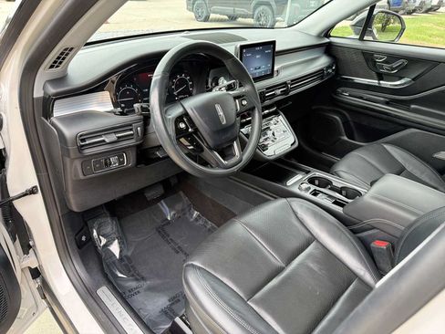 Used 2020 Lincoln Corsair AWD w/ Premium Package image 2