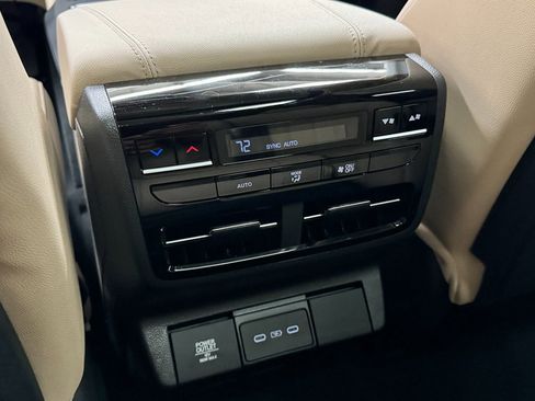 New 2026 Acura MDX SH-AWD image 31