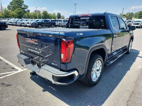 Used 2021 GMC Sierra 1500 SLT w/ SLT Premium Plus Package AWD/4WD image 3