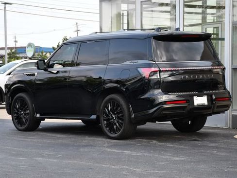 Used 2025 INFINITI QX80 Autograph w/ Autograph Exterior Package AWD/4WD image 10