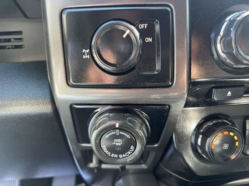 Used 2017 Ford F150 XLT w/ Equipment Group 302A Luxury RWD image 16