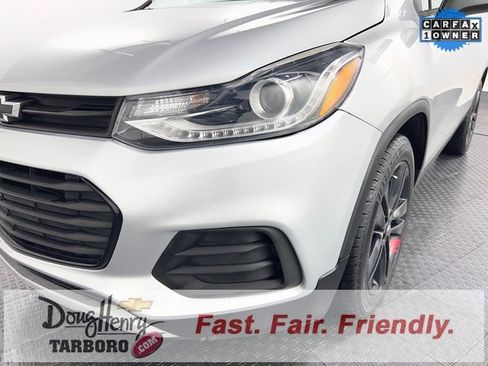 Used 2019 Chevrolet Trax LT w/ Redline Edition image 11