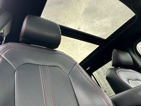 Used 2023 Ford Expedition Limited image 21