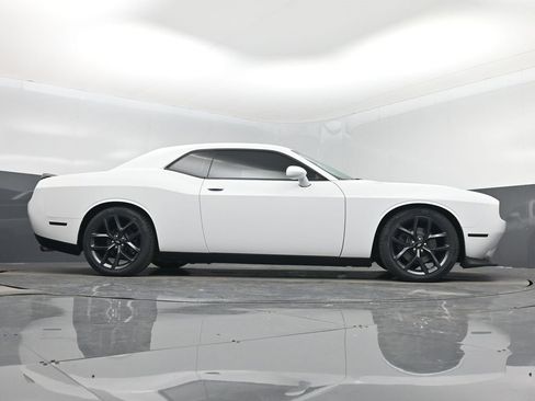 Used 2019 Dodge Challenger R/T w/ Plus Package image 45
