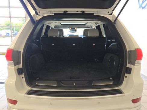 Used 2019 Jeep Grand Cherokee Summit AWD/4WD image 14