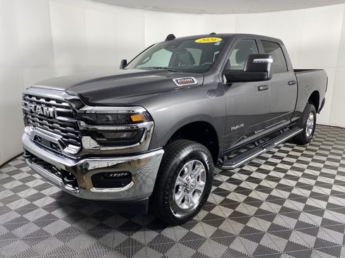 Used 2026 RAM 2500 Big Horn AWD/4WD image 9