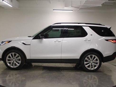 New 2026 Land Rover Discovery S AWD/4WD image 2