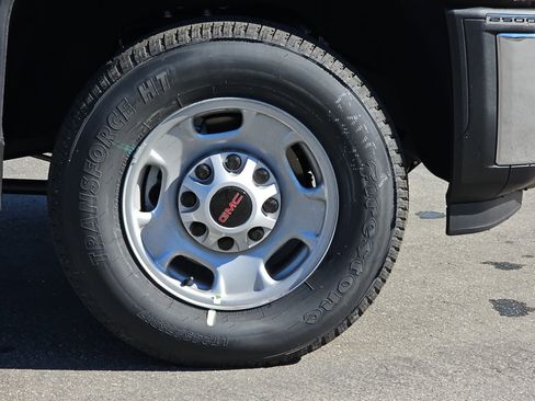 New 2025 GMC Sierra 2500 Pro w/ 1SA Pro Safety Plus Package image 5