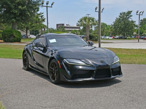Used 2020 Toyota Supra w/ Driver Assist Package RWD image 6
